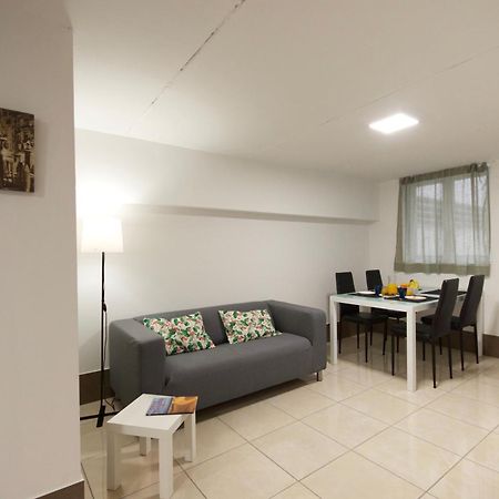 Apartamentos A 10 Minutos Del Aeropuerto Carrizal Bagian luar foto