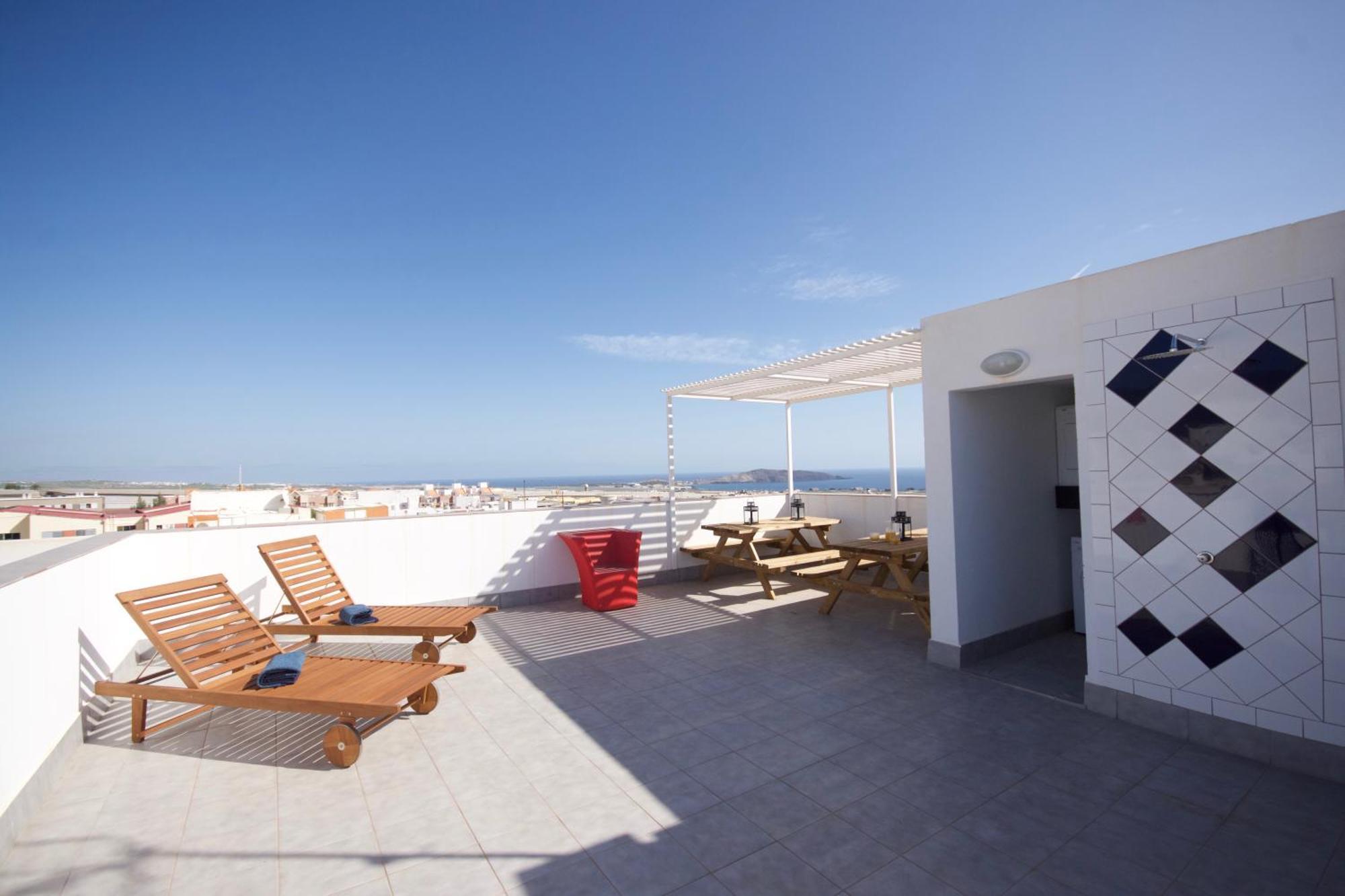 Apartamentos A 10 Minutos Del Aeropuerto Carrizal Bagian luar foto