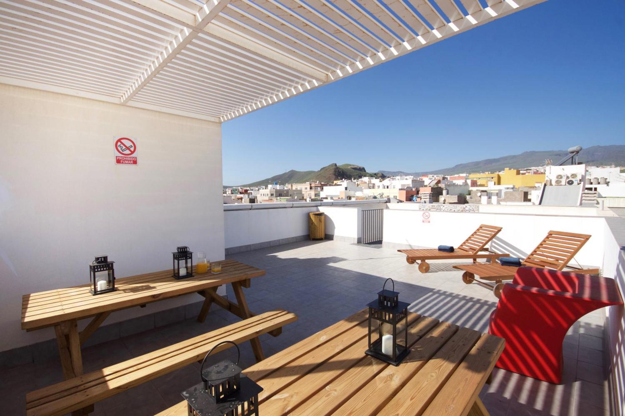 Apartamentos A 10 Minutos Del Aeropuerto Carrizal Bagian luar foto