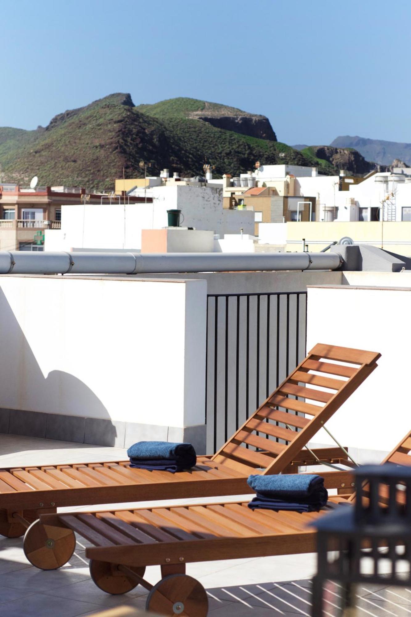 Apartamentos A 10 Minutos Del Aeropuerto Carrizal Bagian luar foto