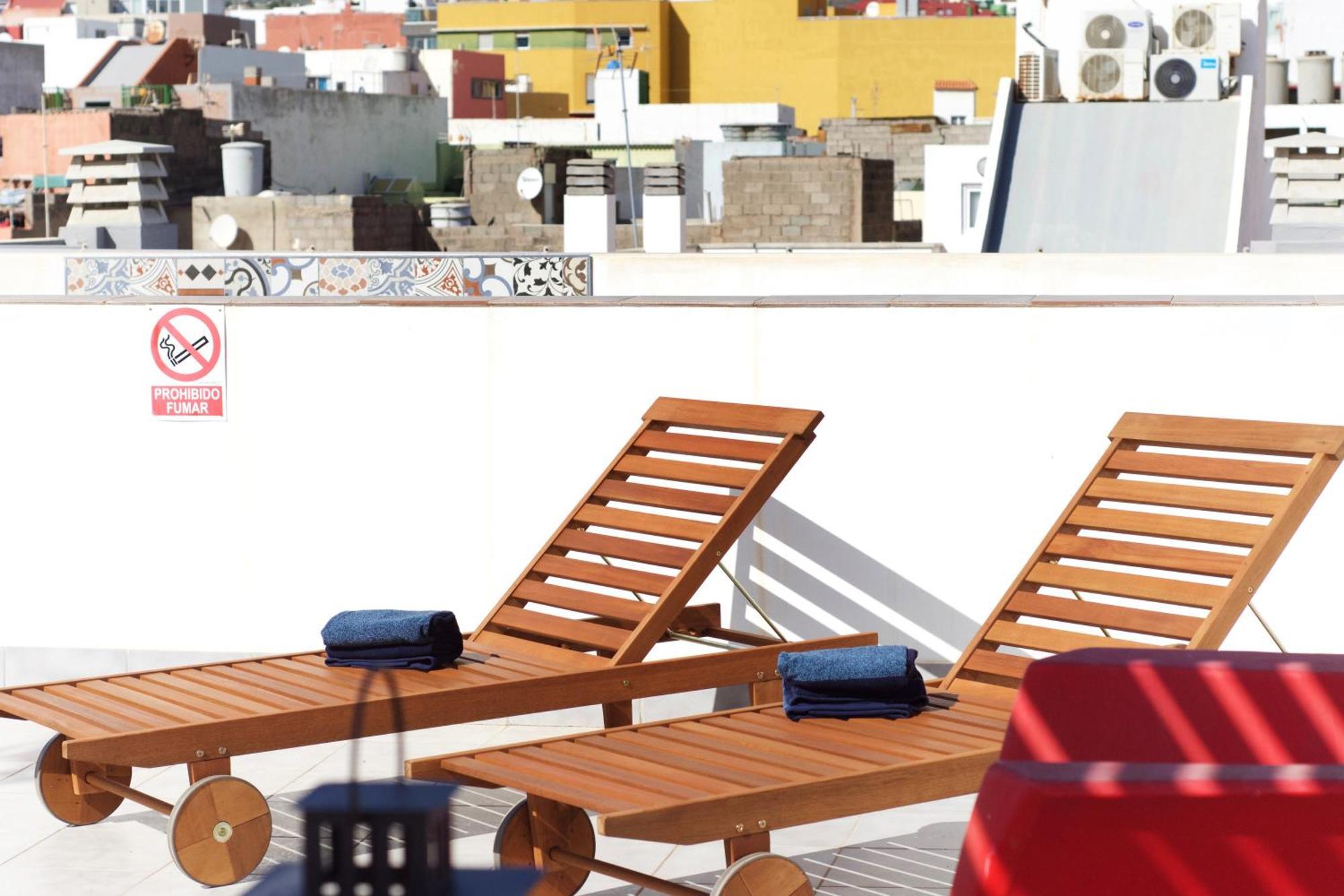 Apartamentos A 10 Minutos Del Aeropuerto Carrizal Bagian luar foto