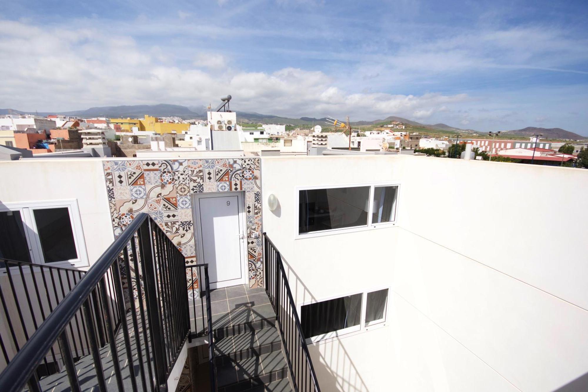 Apartamentos A 10 Minutos Del Aeropuerto Carrizal Bagian luar foto