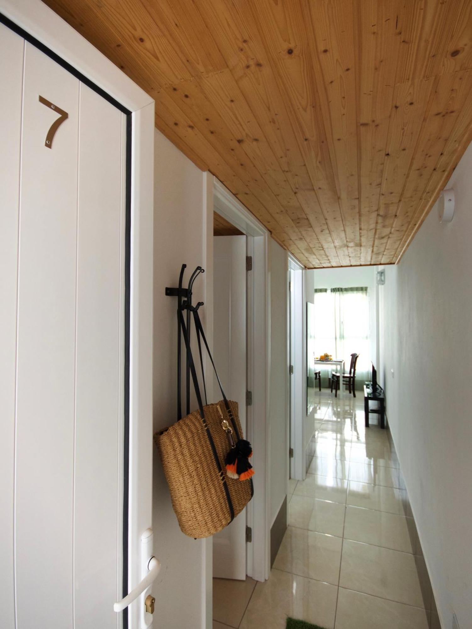 Apartamentos A 10 Minutos Del Aeropuerto Carrizal Bagian luar foto