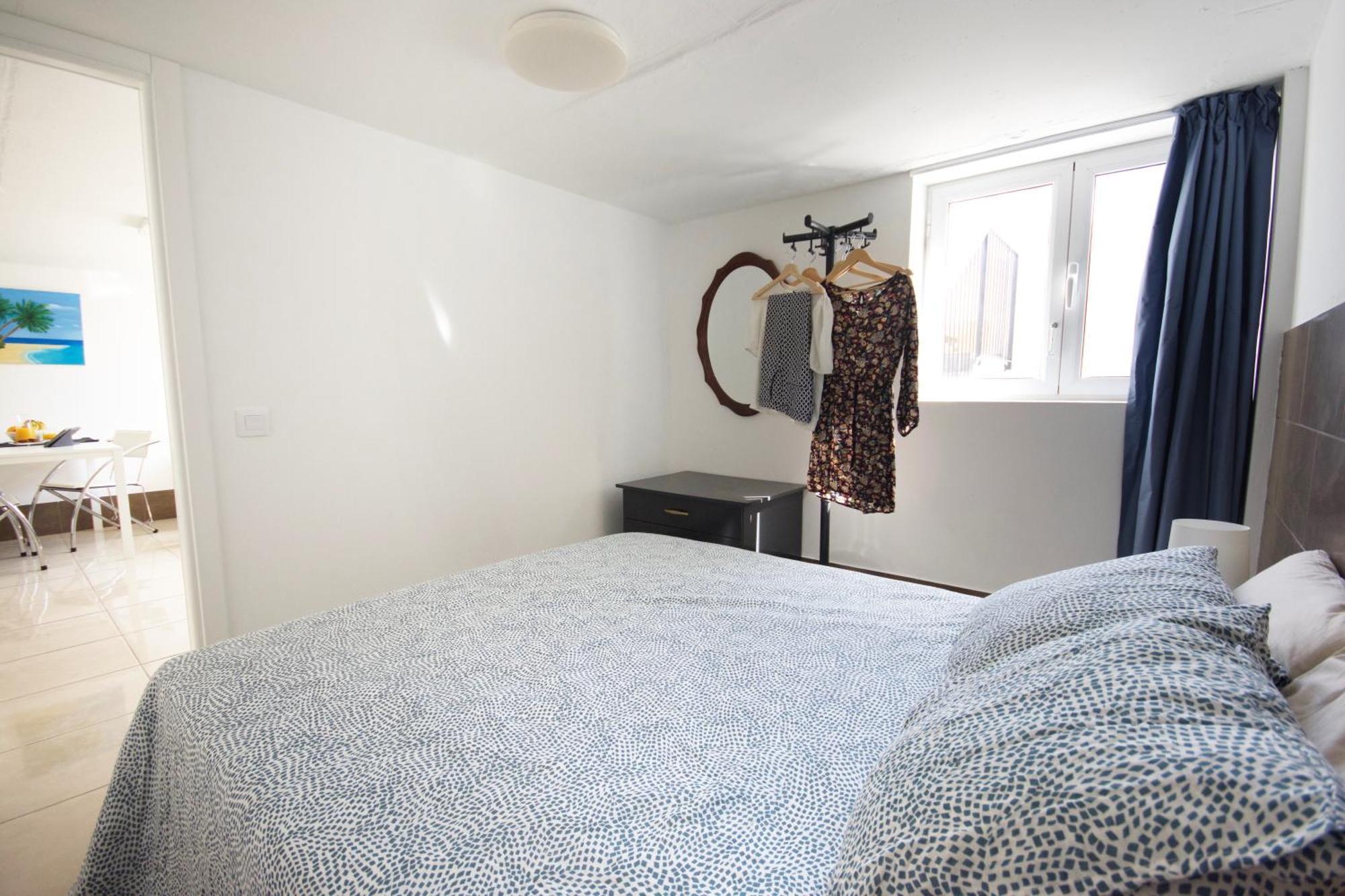 Apartamentos A 10 Minutos Del Aeropuerto Carrizal Bagian luar foto